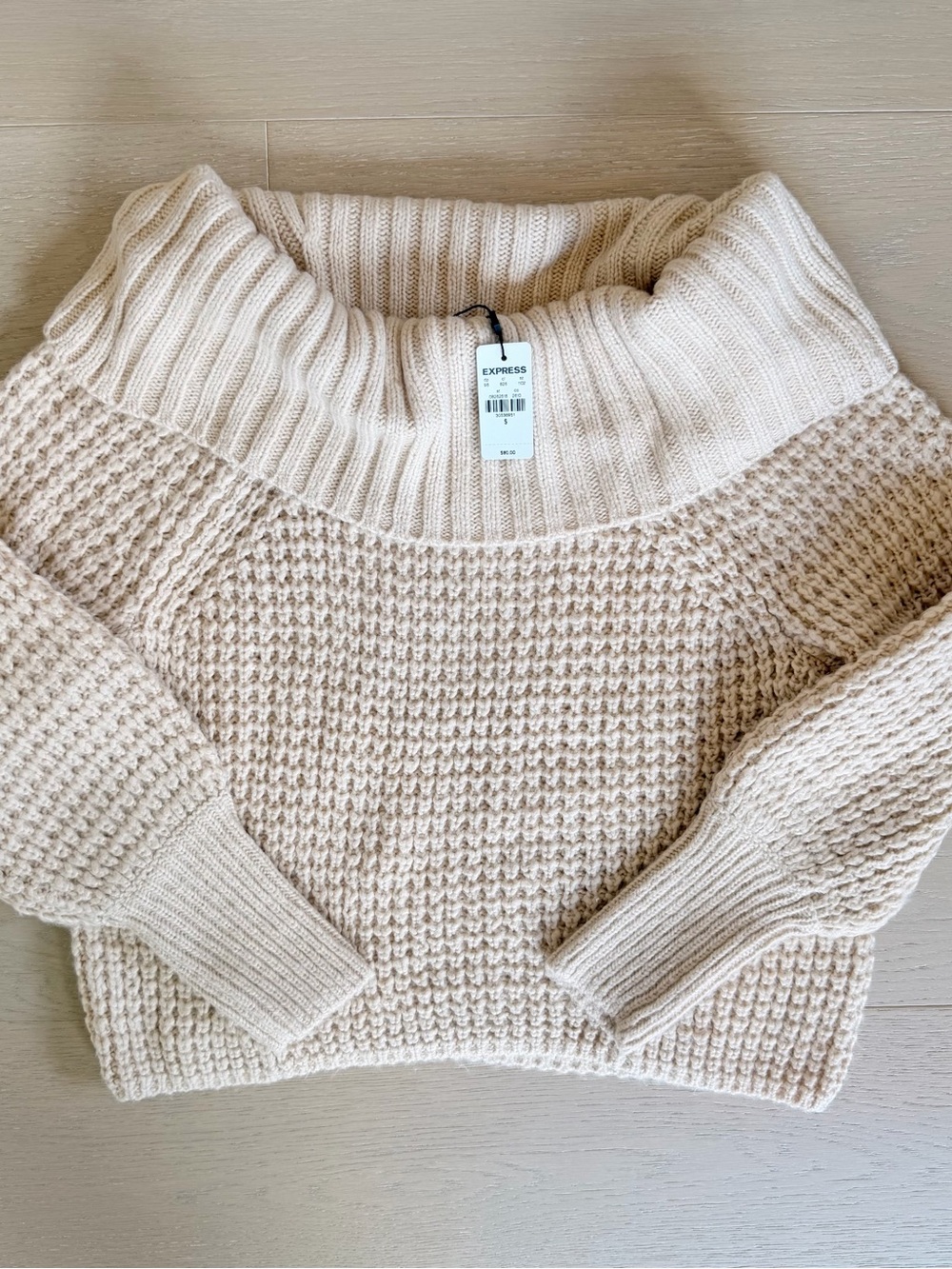 NWT Express Chunky Knit Fold-Over Cowl Neck Sweater in Cream, Size S